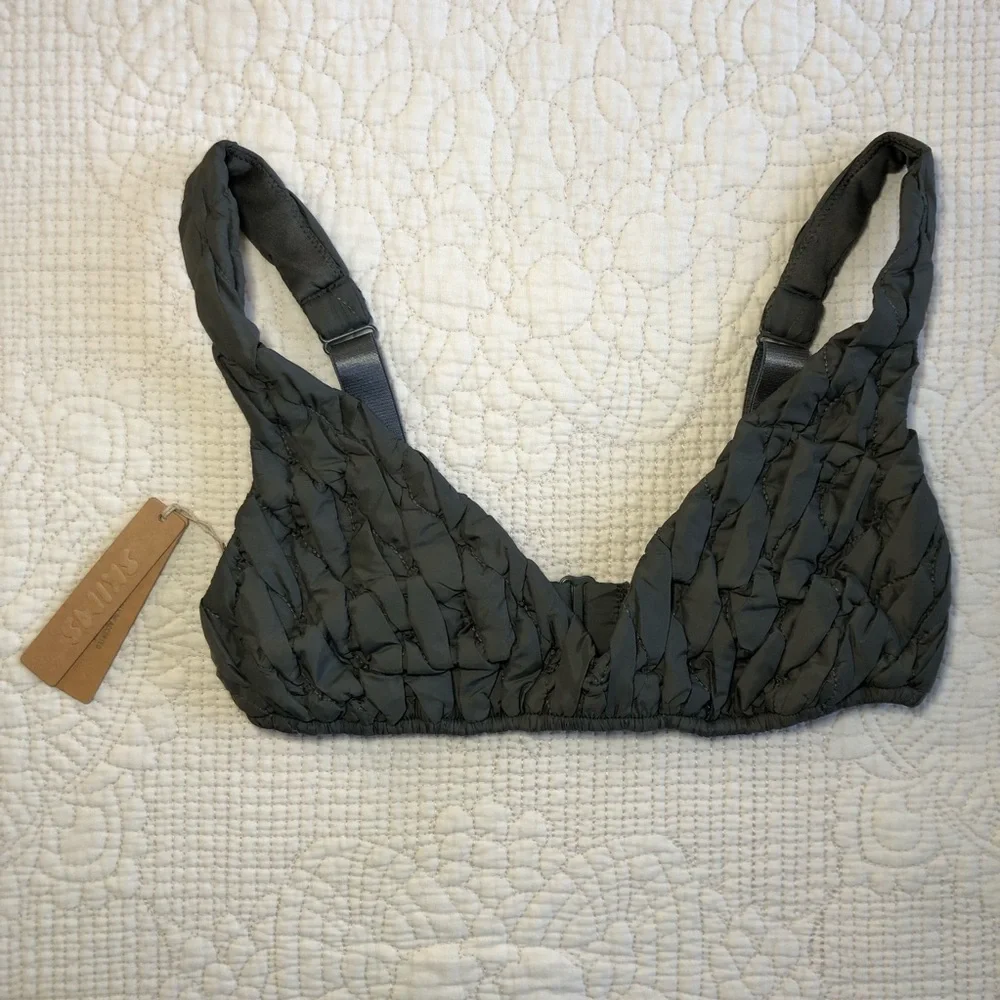 SKIMS NWT Gunmetal Quilted Triangle Bralette Size Medium - Picture 2 of 13